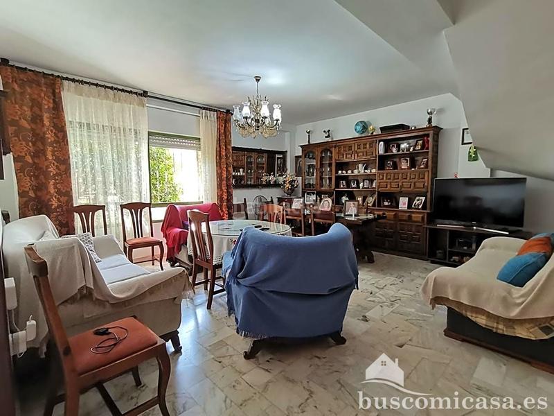 Foto 96e671ff-7c20-4206-b2b4-7ef0a77fde3e. Casa gran casa de 4 plantas en la colonia del sol en Linares