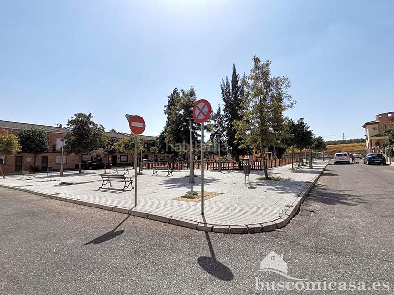 Foto 9d9d8b1d-694b-418c-936a-9a494e6f4512. Casa gran casa de 4 plantas en la colonia del sol en Linares