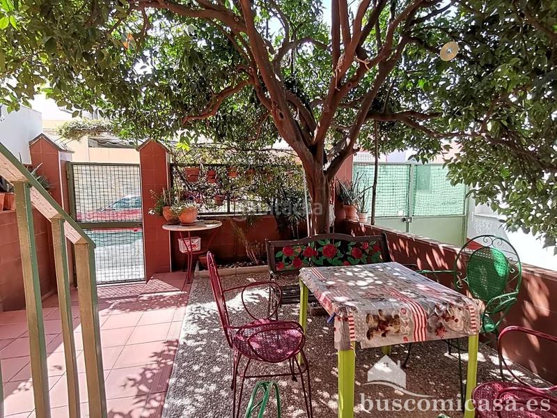 Foto a08a60dc-eca2-4377-a2b3-c26e7791e92c. Casa gran casa de 4 plantas en la colonia del sol en Linares