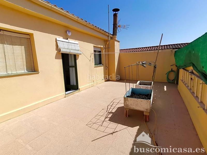 Foto ad746178-5d24-4821-9902-85089330c3f7. Casa gran casa de 4 plantas en la colonia del sol en Linares