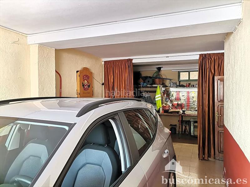 Foto ae8c56a2-362c-464f-8df4-379788a6e3be. Casa gran casa de 4 plantas en la colonia del sol en Linares