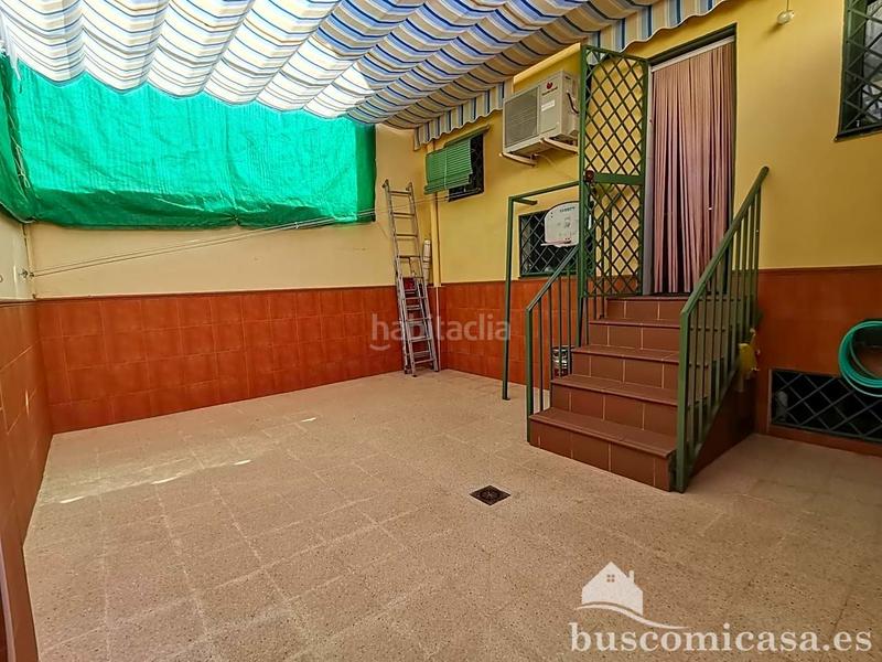 Foto b1855f19-0c06-4492-ba29-6406230a924c. Casa gran casa de 4 plantas en la colonia del sol en Linares