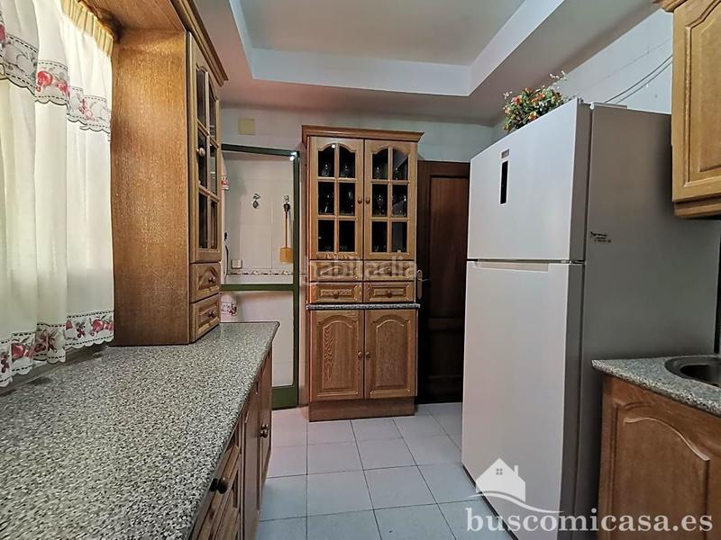 Foto d63e9bea-2d60-43ac-85ef-f73ea674990f. Casa gran casa de 4 plantas en la colonia del sol en Linares