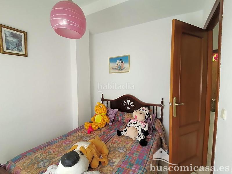 Foto d861b65f-f764-4c3d-8544-48eab4fc0801. Casa gran casa de 4 plantas en la colonia del sol en Linares