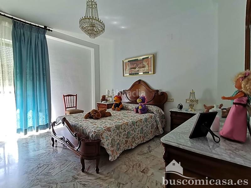 Foto e777a874-d341-41e7-a5ef-e53b5da2a53b. Casa gran casa de 4 plantas en la colonia del sol en Linares