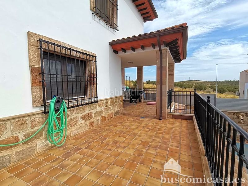 Foto ddc1560e-6ed6-4446-973b-afe068966a3c. Casa amb calefacció aparcament piscina a San Gonzalo Linares