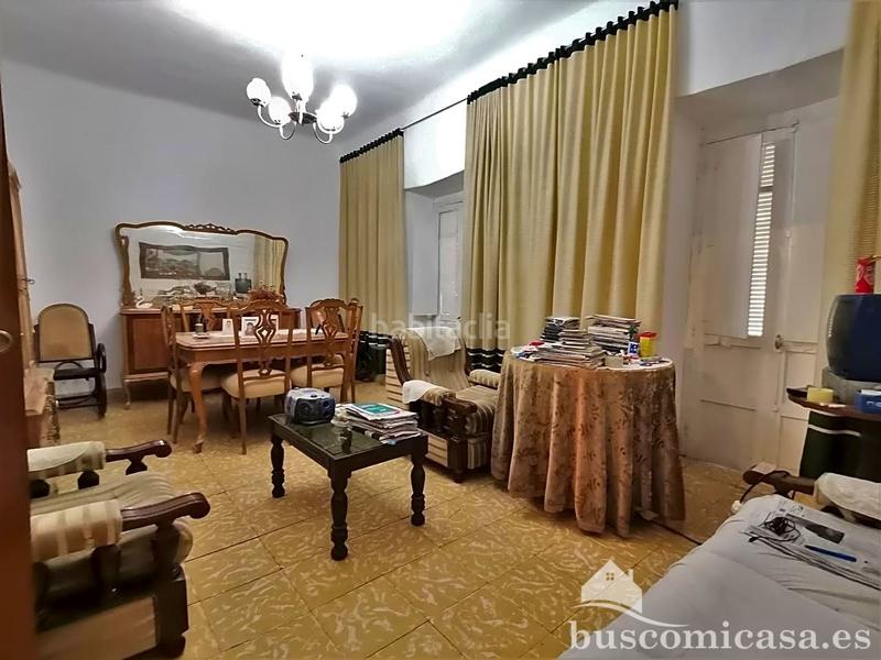 Foto be1fe6fe-30ad-43e9-8003-349575849cc6. Casa a schiera con parcheggio in Centro ciudad Linares