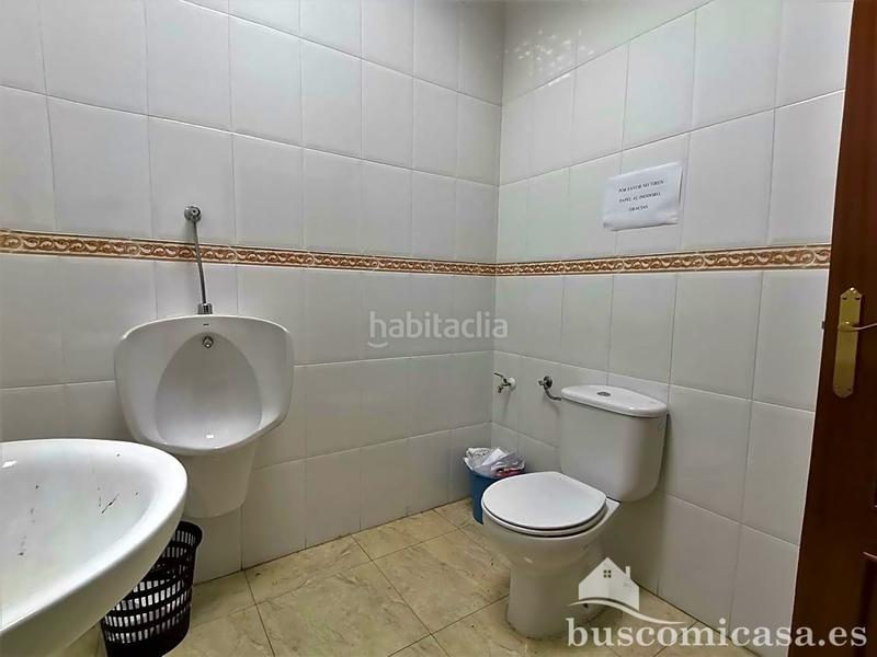 Foto 1f1bb11d-b830-49f4-9365-6b01f911dc6b. Rent business premise in Zona Hospital Linares