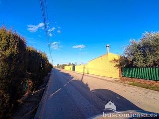 Casa  N/a. Esta vivienda se encuentra en la rozuela, linares.

con una co
