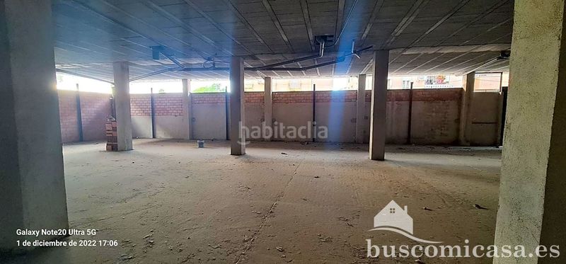 Foto 2ab32e52-d340-4e1c-9fe3-c578d0dbb0c6. Local comercial  bien situado en La Zarzuela - San José - Belén Linares