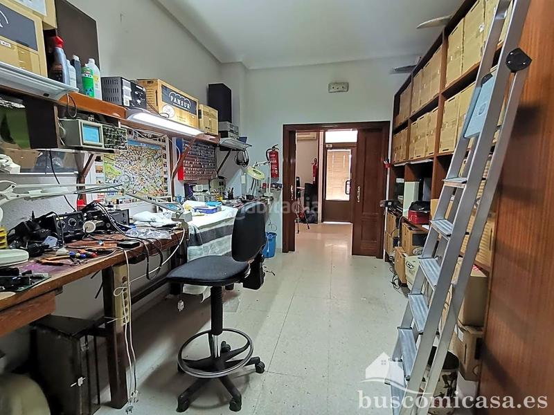 Foto b82e427d-2ceb-43ee-96ce-4d31d7acd653. Business premise in Linarejos Linares