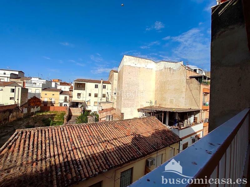 Foto 3c606ce5-7c68-4453-86b4-e9cb4deb5415. Piso esta vivienda se encuentra en calle arroyo, , jaén, en un edificio construido en el año 1970, con ascensor y que tiene según en Bailén