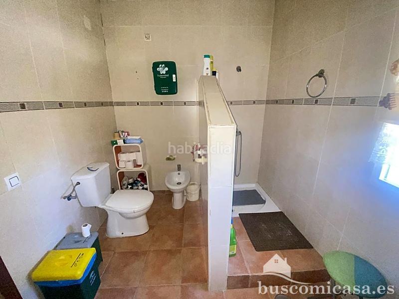 Foto 01f3a676-f29a-4423-a284-a8dbf7a2dd42. Masia amb aparcament a San Gonzalo Linares