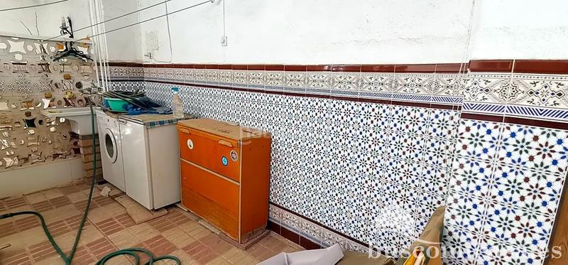 Foto 477db123-f3b2-4201-a2e8-a1c3a96e1750. Casa con riscaldamento parcheggio in Centro ciudad Linares