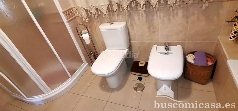 Foto 054e9ded-3001-44a4-ba95-3d1d7ea76b0b. Casa bonita y amplia casa en calle hortensia en Linarejos Linares