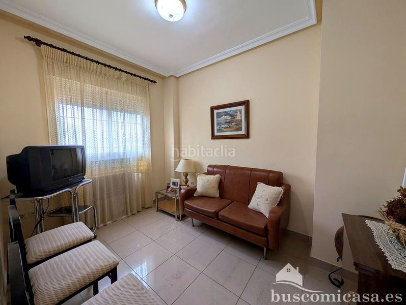 Foto 4f3e3ba8-f194-479f-9c16-9eab627eb76b. Casa amb calefacció aparcament a Linarejos Linares