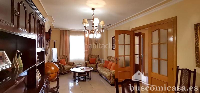 Foto 64aee63b-b355-4a71-826a-e2210598ac51. Casa bonita y amplia casa en calle hortensia en Linarejos Linares