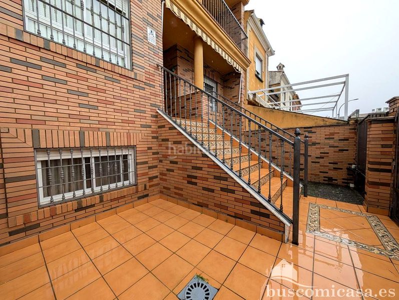 Foto 84bf57a3-b536-4b31-96d3-c642cebffbd3. Casa amb calefacció aparcament a Linarejos Linares