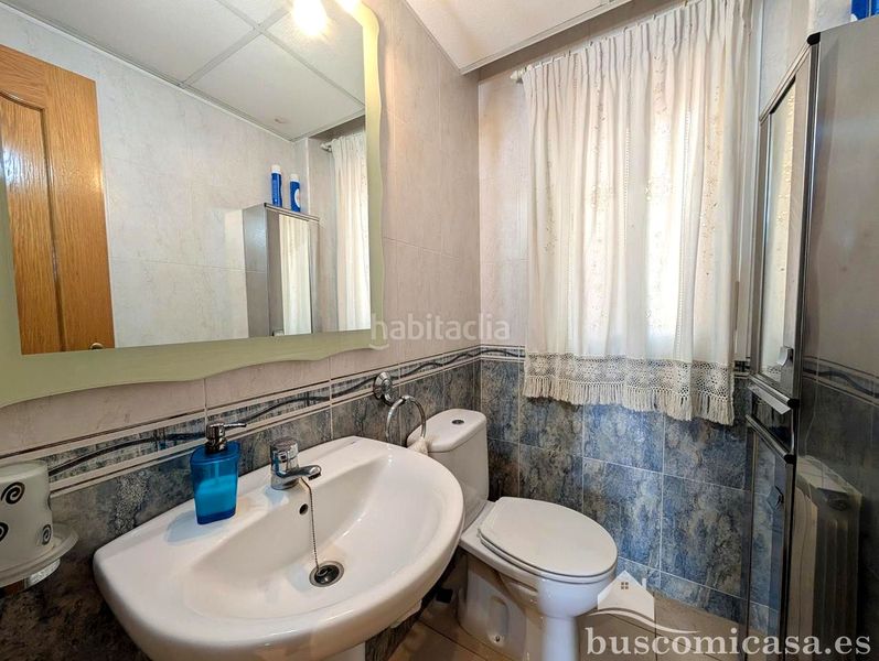 Foto 8860de37-0e52-45d7-ada9-091b5d4f8825. Casa amb calefacció aparcament a Linarejos Linares