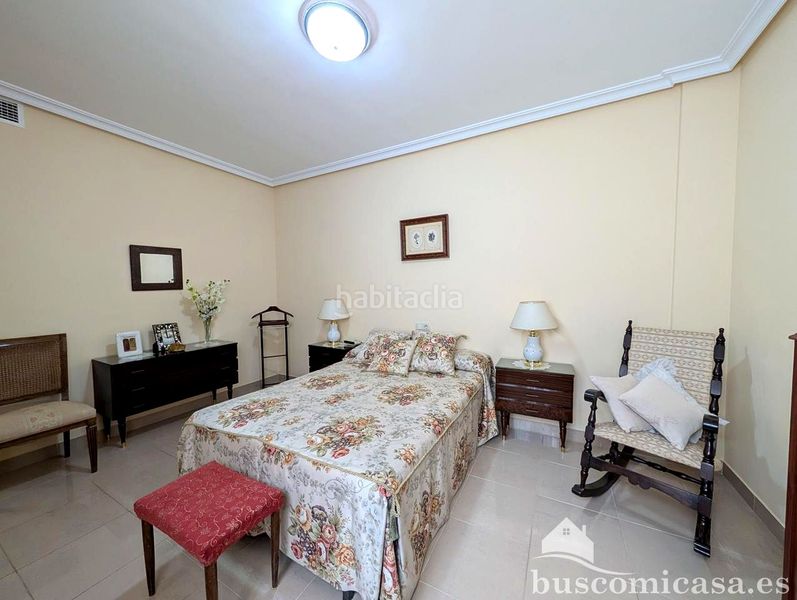 Foto cd148b7b-2473-4e0f-966b-89caf71bc1d4. Casa amb calefacció aparcament a Linarejos Linares