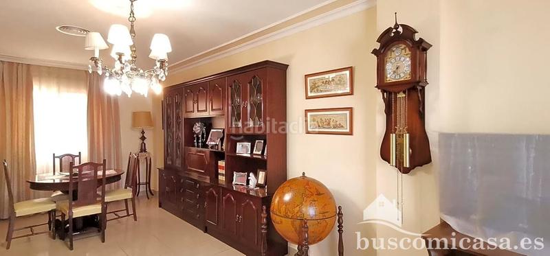 Foto d571fe1c-a51f-45e6-95c3-ec7e1e3f16d2. Casa bonita y amplia casa en calle hortensia en Linarejos Linares