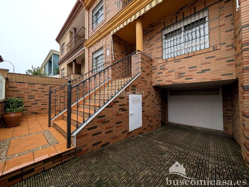 Foto e45f4c5e-1741-436c-9a7a-b57481128ec4. Casa amb calefacció aparcament a Linarejos Linares