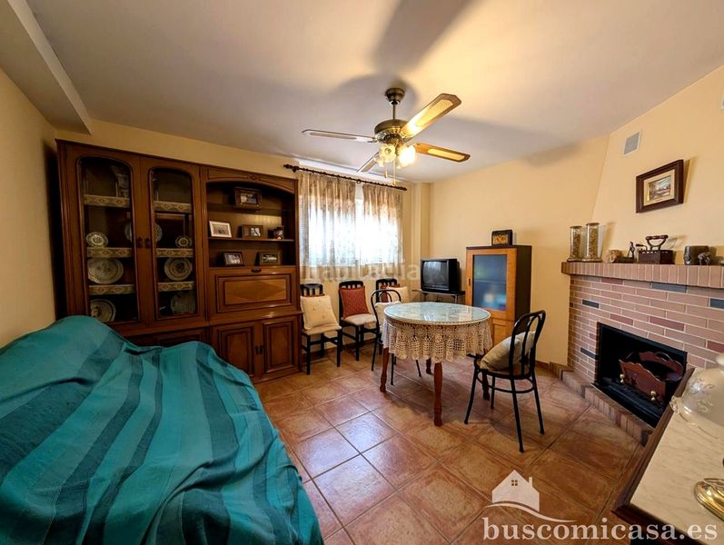 Foto f5faa6ff-aed0-4269-8eb9-3122d6e1fc7c. Casa amb calefacció aparcament a Linarejos Linares