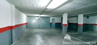 Aparcament cotxe  Martínez de úbeda. Dos plazas de garaje cerradas.