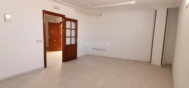 Foto 1e607f4b-30f3-4627-962c-8adfcc837786. Oficina a Centro ciudad Linares