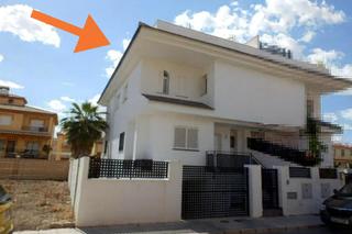 Casa pareada  Chipre. Vivienda pareada ocupada leer descripcion, muy importante
