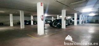 Aparcament cotxe  Calle carmona. Gran garaje con 33 plazas.