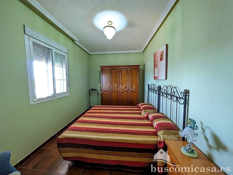 Foto 8dd64a36-ded9-49cb-96e4-b5a5f9b79399. House with parking in Jabalquinto