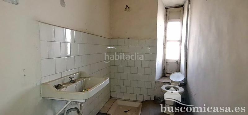 Foto 05faaf10-3eb6-4fbc-9027-55c9092e1573. Edificio  en calle tetuán. en Centro ciudad Linares