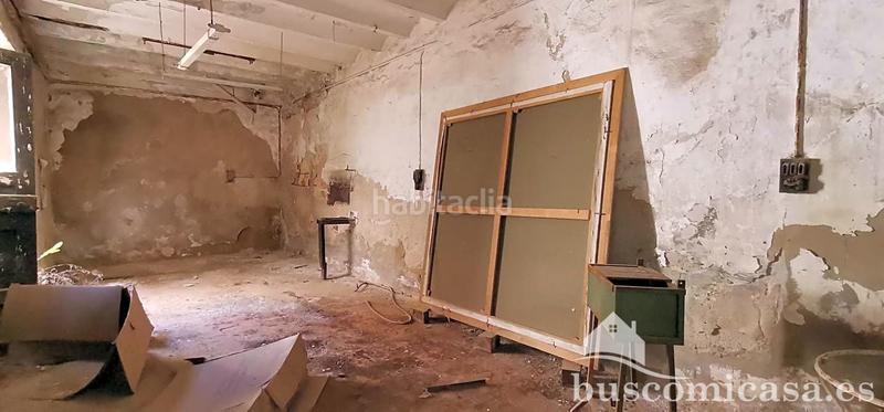 Foto 1263f5cc-5968-4d41-9fc1-41481d5f544d. Edificio  en calle tetuán. en Centro ciudad Linares