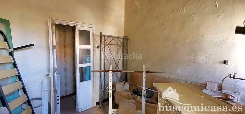 Foto 31c02e6a-186f-4057-bed7-05cfc9425996. Edificio  en calle tetuán. en Centro ciudad Linares