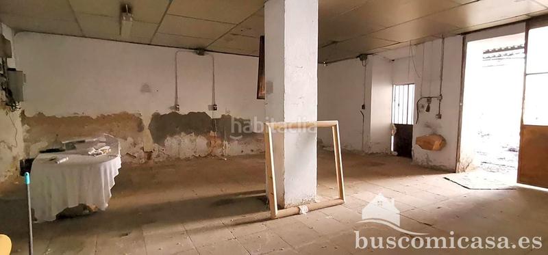 Foto 5abe81b1-e059-423b-bdd1-6f34d80ee1b0. Edificio  en calle tetuán. en Centro ciudad Linares