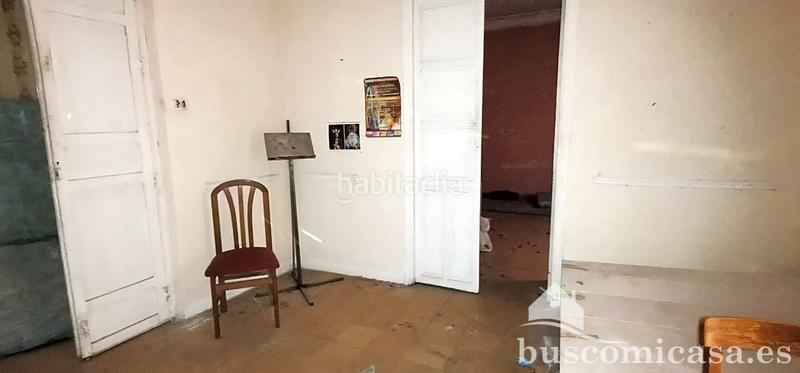 Foto f6ebd064-0b4e-4a8f-90fb-f45a0beade4a. Edificio  en calle tetuán. en Centro ciudad Linares