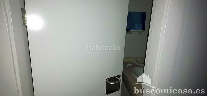 Foto e9c43b71-b189-4639-b4b5-8df12df34406. Rent business premise in La Zarzuela - San José - Belén Linares