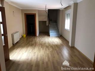 Zweistöckige Wohnung  N/a