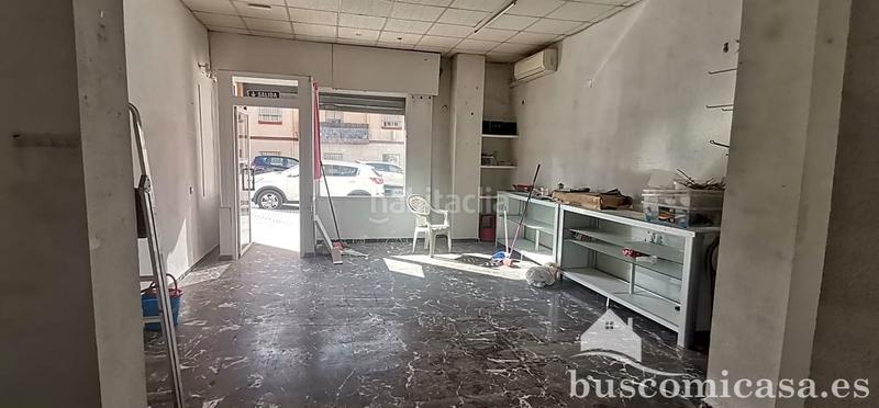 Foto 033c2dd7-2c58-4931-b927-ea2ace07f319. Alquiler local comercial gran oportunidad de iniciar tu negocio en Linares