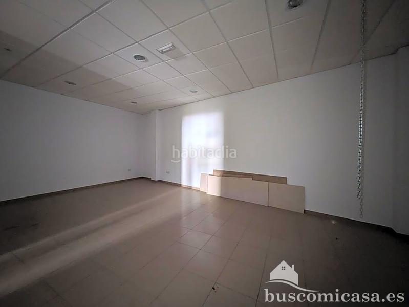 Foto 60aeb132-cbdf-4f0d-b198-6f48242978f4. Local comercial local en pleno corazón . en Centro ciudad Linares