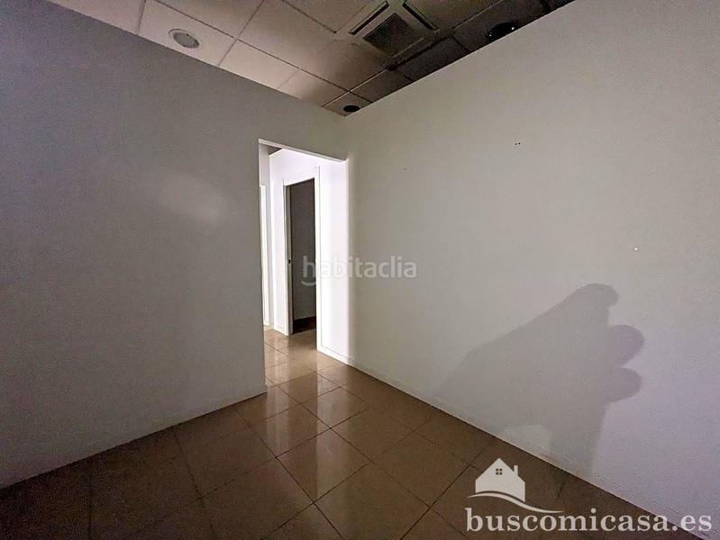 Foto a97e62ef-48b0-4cfb-ba25-adb8d8236e41. Local comercial local en pleno corazón . en Centro ciudad Linares