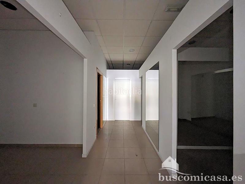 Foto e3901a63-0662-41b0-a911-f2099307f7e0. Local comercial local en pleno corazón . en Centro ciudad Linares