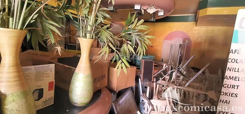 Foto 81301111-fb14-4b09-b6fc-dc42fafb2957. Location local commercial dans La Zarzuela - San José - Belén Linares