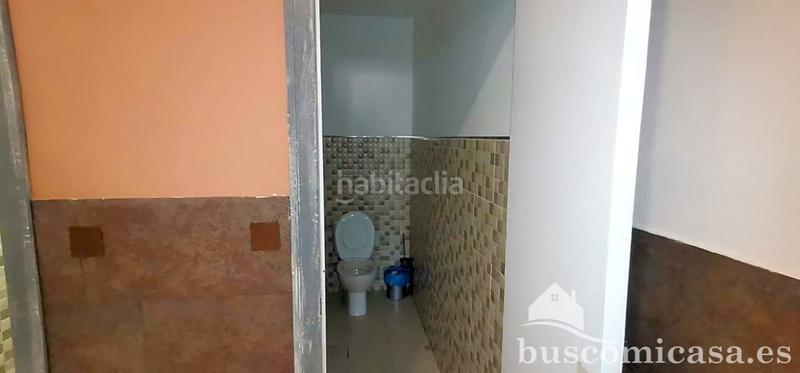 Foto 60c63cb8-c8c3-44b7-8485-e97e9ce76c23. Local comercial local en avenida de san sebastian en Linares