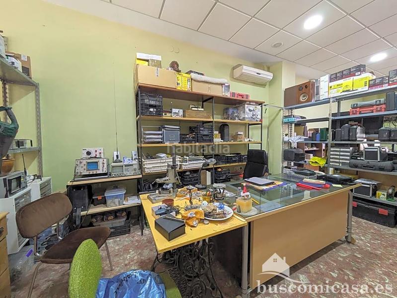 Foto 51f4d170-b07e-4aa7-8e2f-ef2185f17752. Alquiler local comercial local en avenida de andalucia en Linares