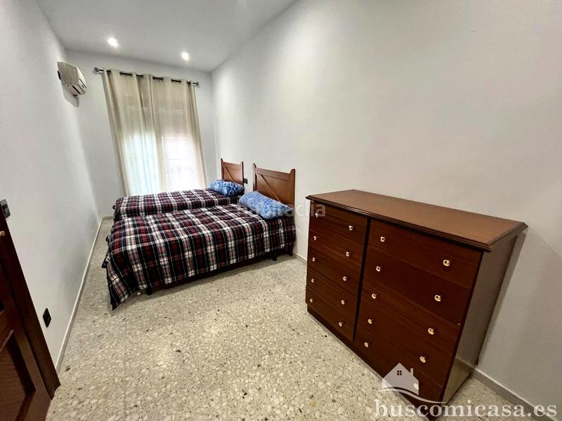 Foto 1d510da6-ef8f-4231-bae3-6a60e19ba5e6. Alquiler piso  con wifi y terraza en Linarejos Linares