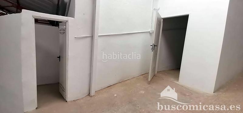 Foto 71200674-96ea-4b9c-b6e2-318167d68879. Alquiler parking coche trastero número 40 disponible en Linares