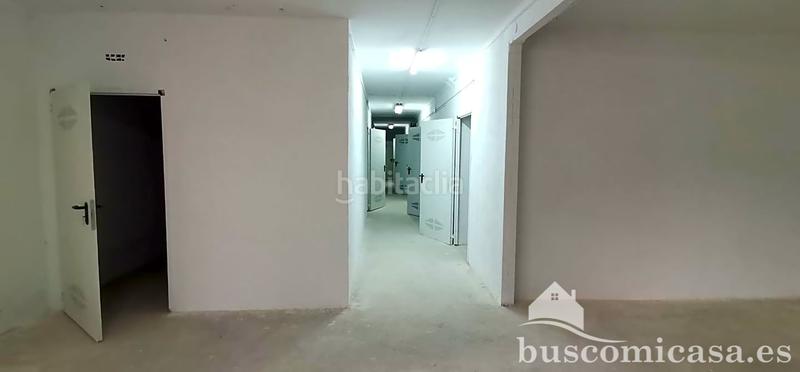 Foto 8418308e-dae3-4d04-ac0c-33b60b216552. Alquiler parking coche trastero número 40 disponible en Linares