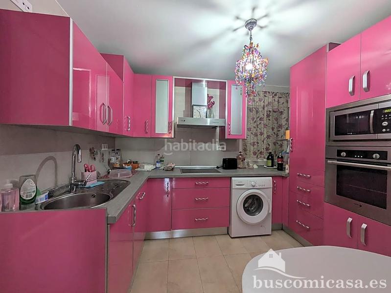 Foto eba868b4-d183-47c4-bb30-b2f249b8638c. Piso precioso piso en calle julio burell. en Linarejos Linares